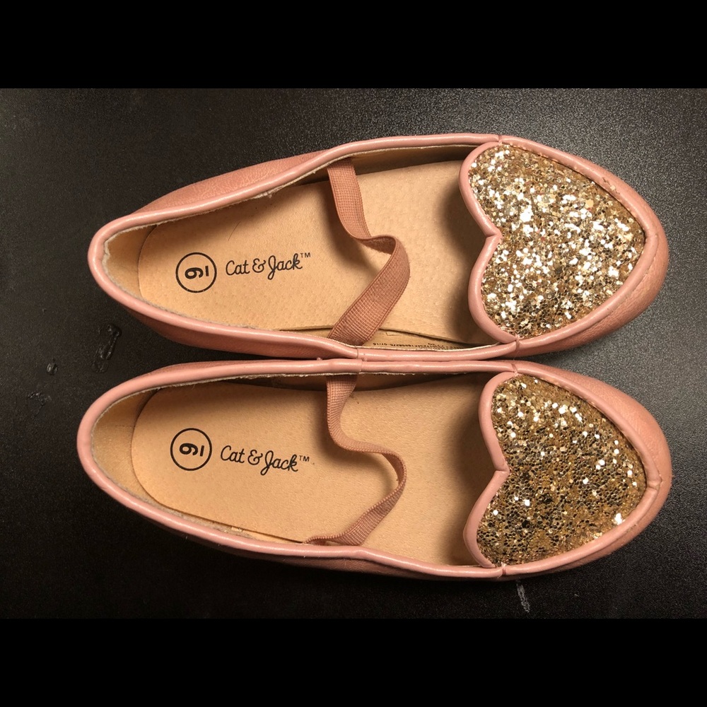 Girls glitter heart shoes